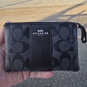 Coach Signature Black Wristlet